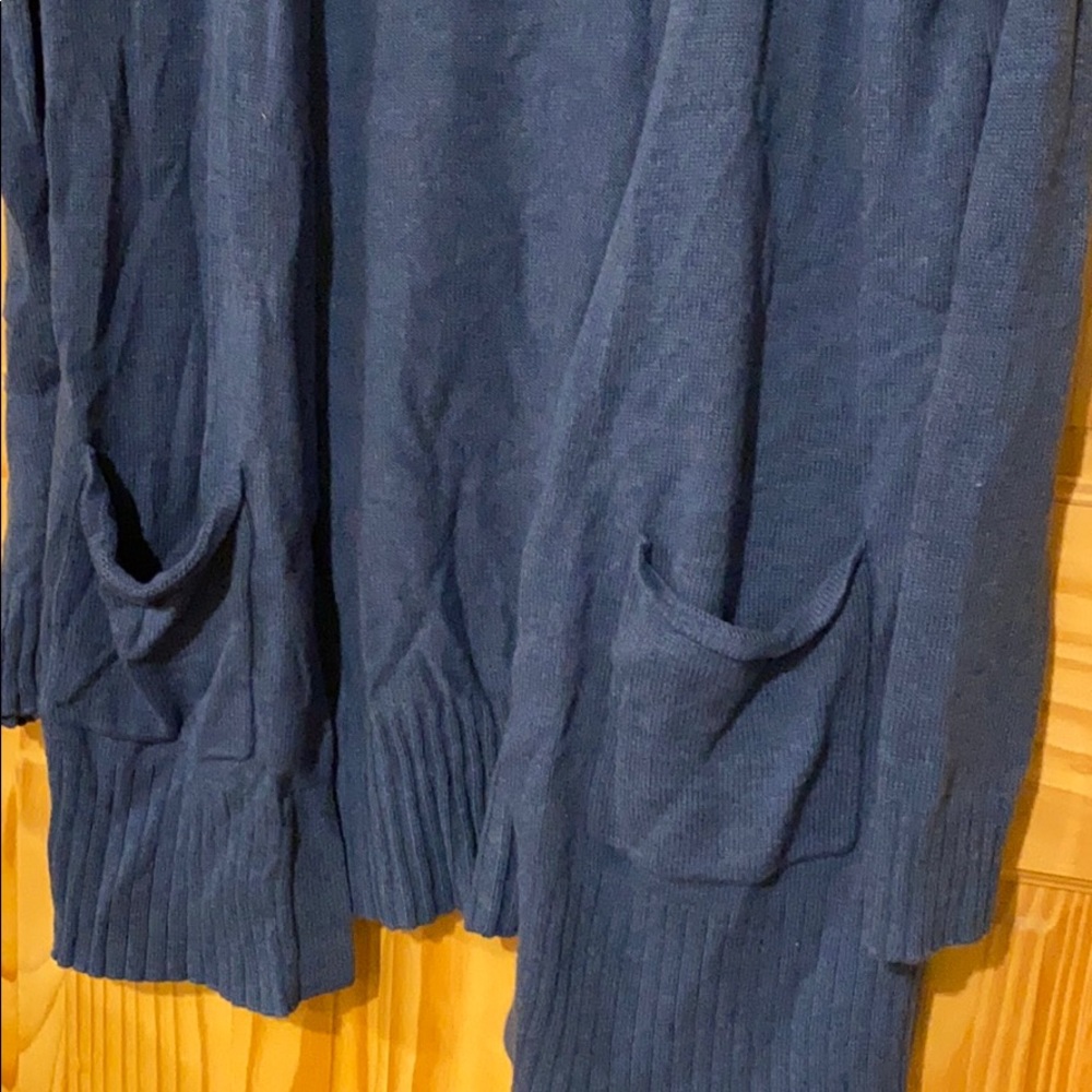 Cardigan - Picture 2 of 3